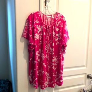 Lightweight floral shirt. Pink/ white